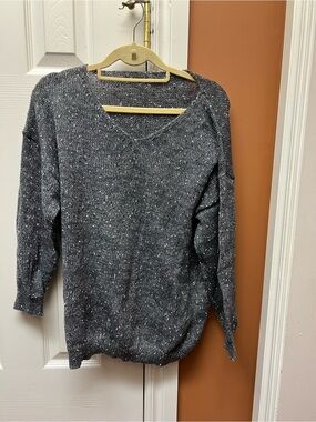 Women’s Dark Gray V-Neck Knit Pullover Sweater
